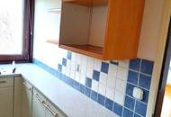 Ruhige 4-Zimmer Wohnung mit Loggia!