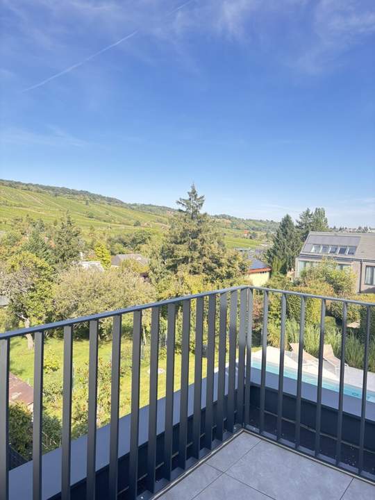 Erstbezug Einfamilienhaus zu vermieten mit Blick auf Weinberge