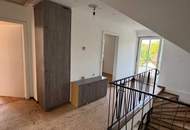 Einfamilienhaus mit viel Platz, sonnigem Garten, Terrasse und Nebengebäude!