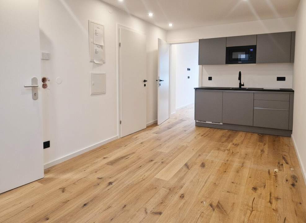 Modernes Single Apartment mit Terrasse - Erstbezug