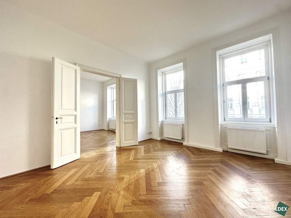 Helle Altbauwohnung in U-Bahnnähe