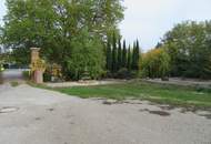 REPRÄSENTATIVE VILLA MIT BLICK IN DEN SCHLOSSPARK