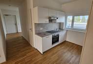 UNBEFRISTET! großzügige und sonnige 3-Zimmer-Wohnung mit großem Balkon und Küche!