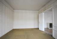 3-ZIMMER-ALTBAU - SANIERUNGSBEDÜRFTIG IN TOP LAGE!