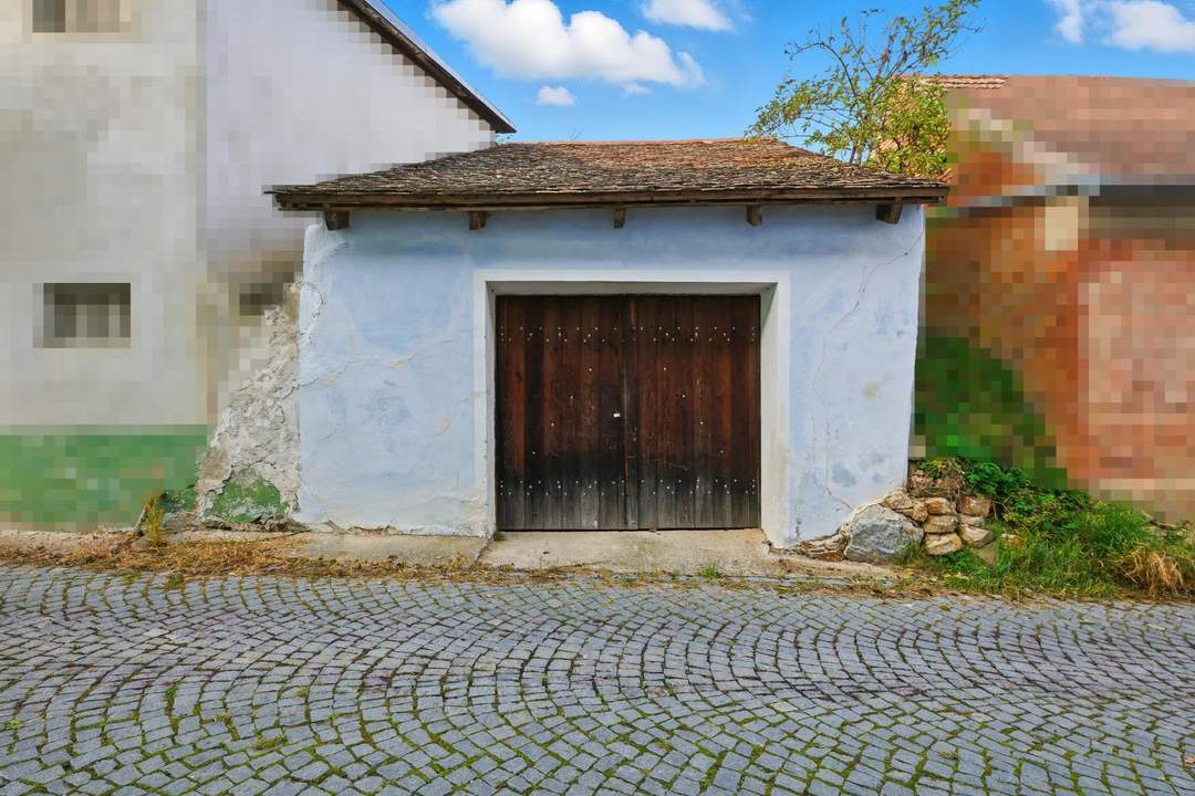 Presshaus mit Weinkeller in der Röschitzer Marktweg-Kellergasse