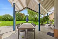 WILHERING: Perfekt aufgeteiltes Wohnhaus mit XL- Garage, Pool auf einem hervorragenden Grundstück mit ca. 1.069m²