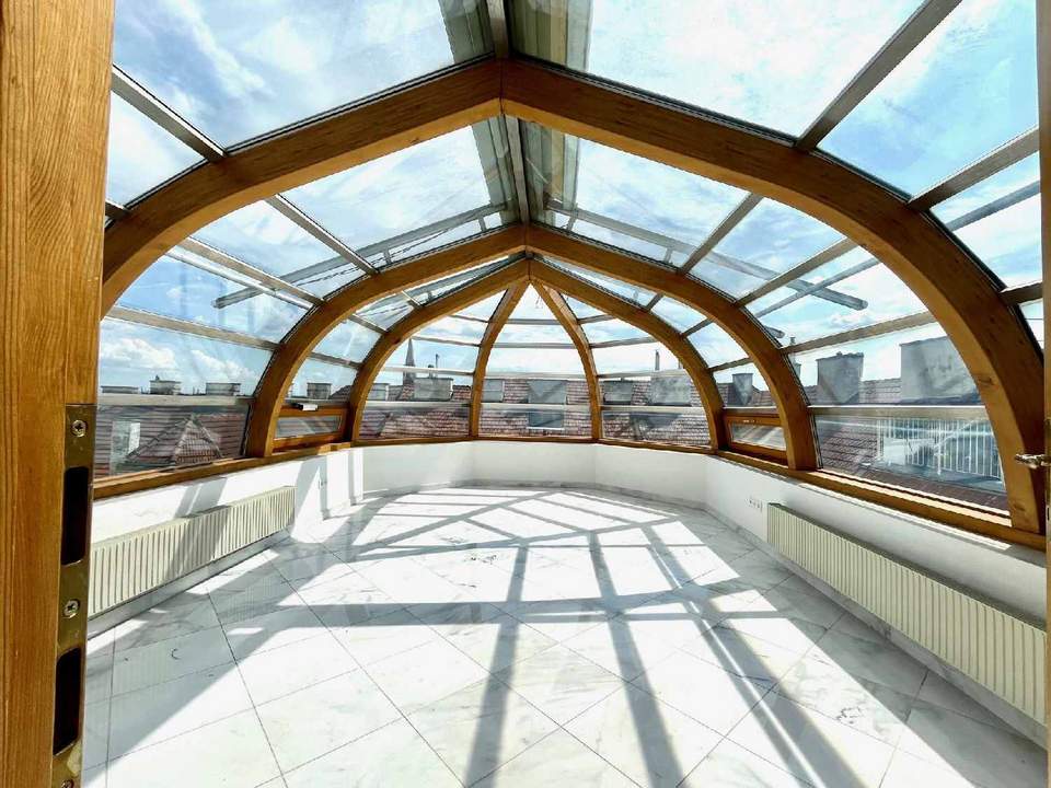 Extravagantes Penthouse. Architektonische Großzügigkeit trifft auf luxuriöses Wohngefühl