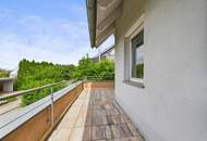 WILHERING: Perfekt aufgeteiltes Wohnhaus mit XL- Garage, Pool auf einem hervorragenden Grundstück mit ca. 1.069m²