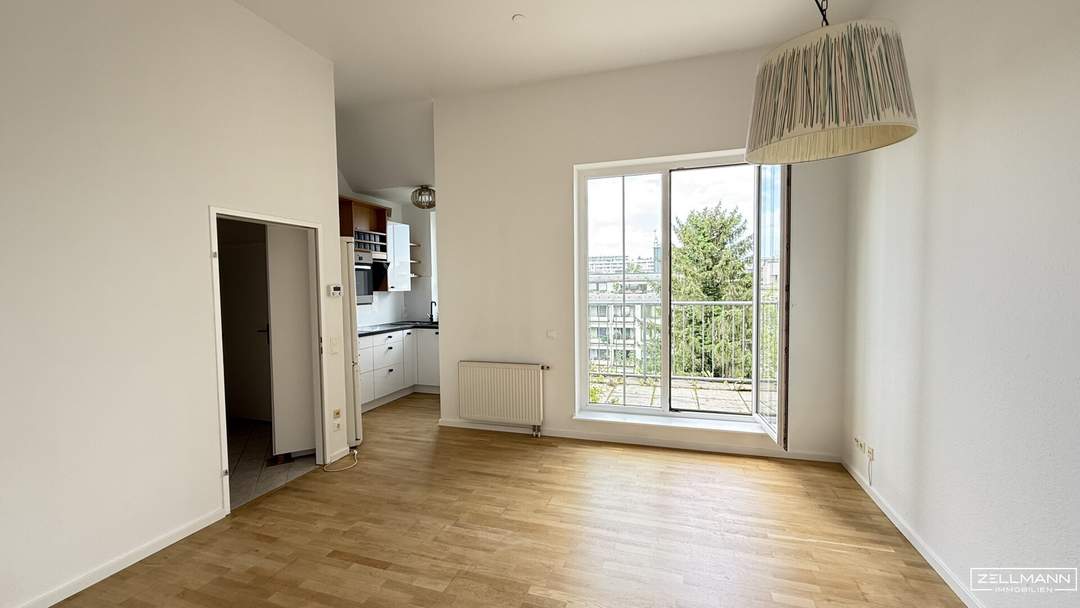 Dachgeschossperle - 3 Zimmer mit Terrasse und Garagenplatz in Ruhelage | ZELLMANN IMMOBILIEN
