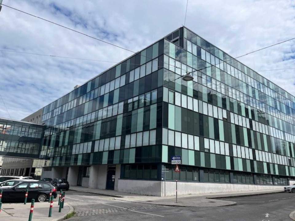 Moderne, bezugsfertige Büro- und Schulungsflächen