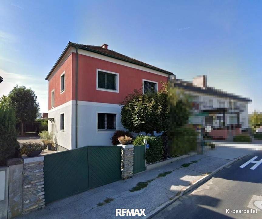 Saniertes Einfamilienhaus mit Sauna, Doppelcarport, zwei Garagen und Nutzwasserbrunnen in zentraler Lage