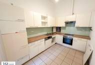 Großzügige Sonnenterrasse + absolute Privatsphäre - Helle 3-Zimmer-Wohnung in eleganter Altbauliegenschaft im 3. Bezirk