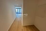 Erstklassige 2 Zimmer Wohnung im 43.Stock! Erstbezug inkl. Doorman, Gym, Sauna, Pool, Bar!