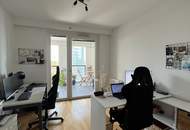 PART FURNISHED MODERN APARTMENT ON HIGHER FLOOR: 3 ROOMS with Fitness und Sauna * free from 01.08.2026 *