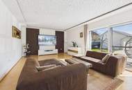 Exklusive Villa: Stilvolles Wohnen und repräsentatives Arbeiten vereint