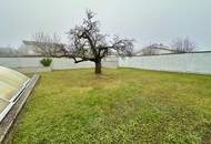 Haus zum Wohlfühlen mit Wintergarten und Pool auf großem Grundstück!