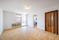 2-Zimmer-Stadtwohnung mit extra Raumgefühl, Wintergarten, Balkon &amp; Garage
