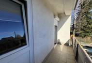 Naturnah! Charmante 2-Zimmer Wohnung mit Tiefgarage und zwei Balkonen