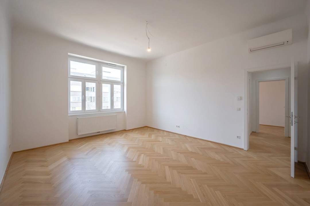 3-Zimmer Altbau-ERSTBEZUG mit getrennter Küche, zentrale Lage in 1190!