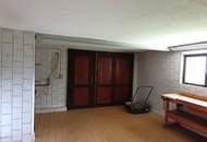 Einfamilienhaus in Top Lage mit Doppelgarage, großem Grund und Wald!