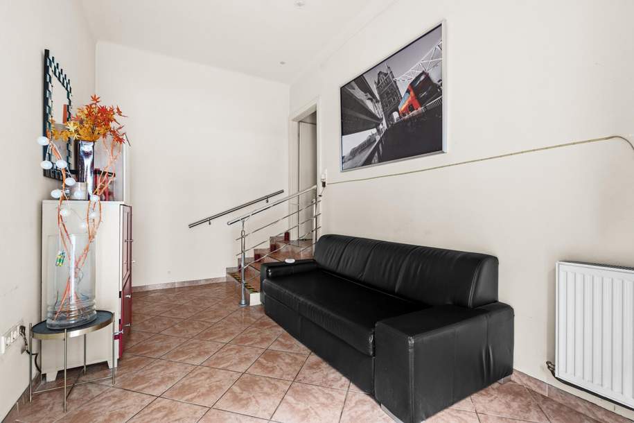 "Top Gelegenheit Vermietets Lokal + Wohnung – Ideal für Anleger!", Gewerbeobjekt-kauf, 199.000,€, 1110 Wien 11., Simmering