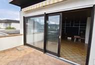 DB IMMOBILIEN | Sanierungsbedürftige 4-Zimmer-Wohnung mit südseitiger Terrasse und traumhaften Ausblick!