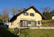 Großzügiges Ein- oder Zweifamilienhaus mit Pool in attraktiver, zentraler Lage