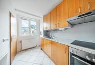 Nächst Währinger Park ! Lichtdurchflutete 2-Zimmer-Wohnung mit separater Küche | 4. OG | Viel Helligkeit und Stauraum | Sofort bezugsbereit