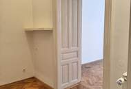 Mietfrei für die Renovierungszeit! Auch als Praxis geeignet!