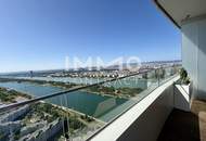 Dem Himmel so nah: Elegant möbliertes Studio im 42. Stock mit Cityblick (Pool, Gym, Spa, Lounges)
