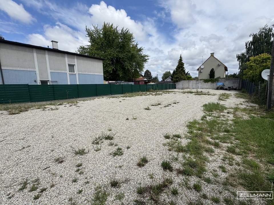 Gewerbegrund & Autoplatz zu vermieten | ZELLMANN IMMOBILIEN