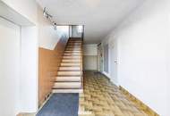 Attraktive Gewerbeimmobilie mit Wohnungseinheiten, Mitarbeiterzimmern und vielseitigen Nutzungsmöglichkeiten