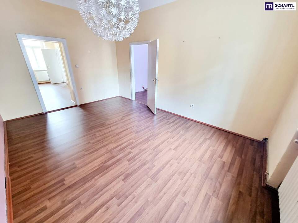 Make Altbau great again - Wohnträume selbst gestalten! Sanierungsbedürftige Altbauwohnung! U-Bahn ums Eck + Traumhaft renoviertes Altbauhaus + Optimalste Infrastruktur und Anbindung! Worauf warten Sie noch?