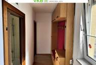 BAD HALL | Ruhiges Wohnen über kulinarischer Vielfalt! 2-Zimmer-Wohnung im 4-Parteienhaus!
