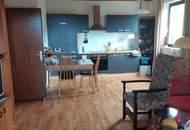 Zweifamilienhaus mit Nebengebäuden und großem Grundstück – vielseitiges nutzbares Anwesen in sonniger Ruhelage