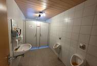 Lagerhalle / Produktionshalle mit 6 m Hallenhöhe, Verladerampe und 24/7-Zufahrt zu vermieten