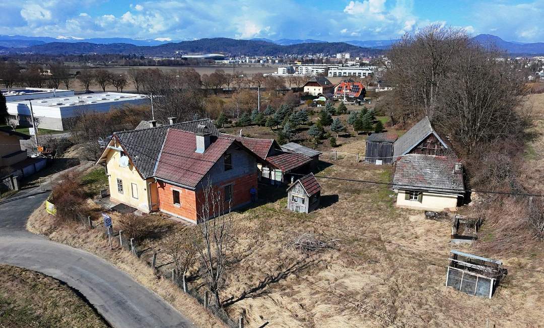 Klagenfurt Süd, Liegenschaft mit ca. 2.712m², super Lage, viel Sonne