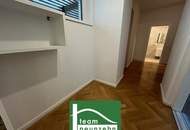 CHARMANTES WOHNEN IN BEGEHRTER RUHELAGE! ALTBAU-WOHNUNG MIT TERRASSE &amp; GARTEN &amp; ATRIUM! HOFRUHELAGE! SANIERT! Hochwertig inkl. Küche! Gelungener Grundriss!