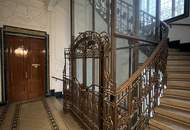 1040! Exklusive Bürofläche direkt neben dem Schwarzenbergplatz in einem stilvollen Altbau mit historischem Charme!