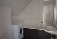 Dachgeschoss-Maisonette mit 3 Zimmern und Loggia - nahe zum Bahnhof Meidling!