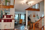 Podersdorf- Zweifamilienhaus mit Lagerhalle und Garten- viel Platz für alle!