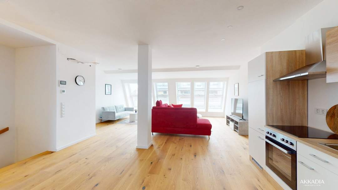 Wunderschöne DG-Wohnung mit zwei Dachterrassen