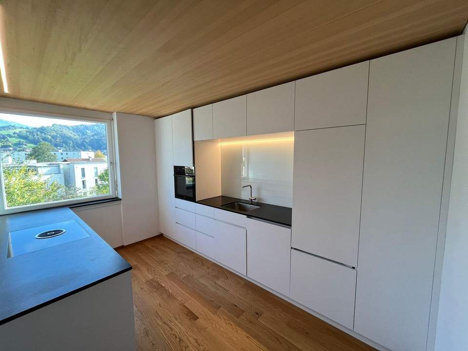 3-Zimmer-Wohnung mit Karrenblick, hochwertiger Küche & Balkon in Dornbirn-Hatlerdorf