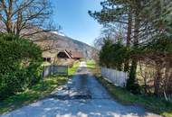 Romantisches, liebevolles Holzblockhaus in SONNIGER Lage mit schönen Ausblicken - GROSSES BAUGRUNDSTÜCK am Ortsrand!