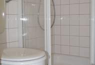 Das Leben genießen - direkt am Wasser! Badehaus mit Seezugang und Bootsanlegestelle!