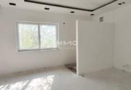 Attraktiver Betriebsstandort: Halle, Büro-/Wohngebäude und großes Grundstück mit Entwicklungspotential