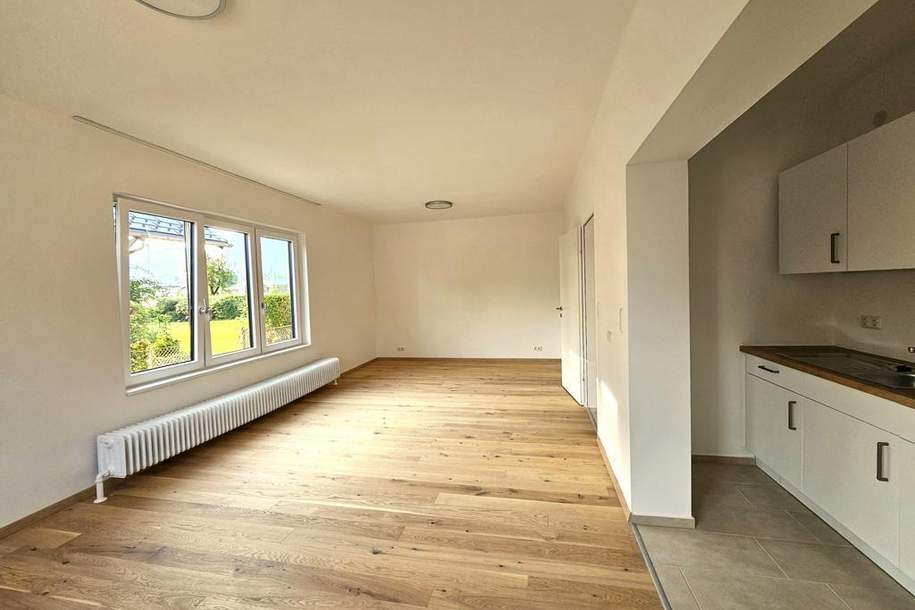 Top sanierte 3-Zimmer-Wohnung mit neuer Küche und Garage!, Wohnung-miete, 930,00,€, 4812 Gmunden