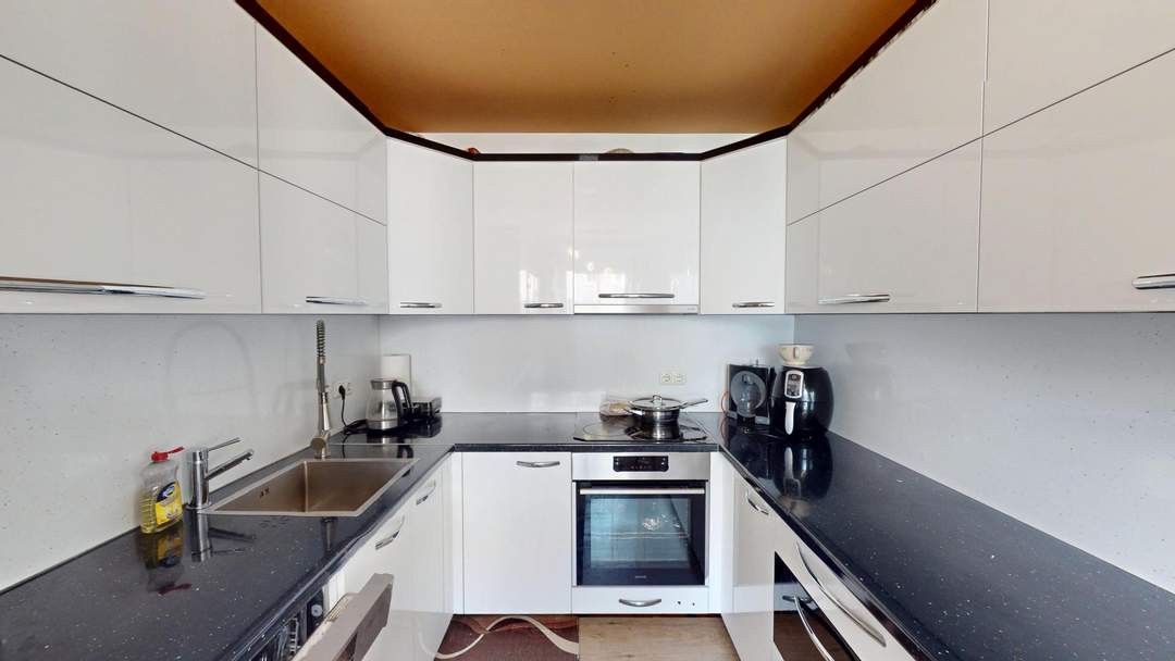 Immobilien-Highlight: Wunderschöne 3-Zimmer-Wohnung mit TG