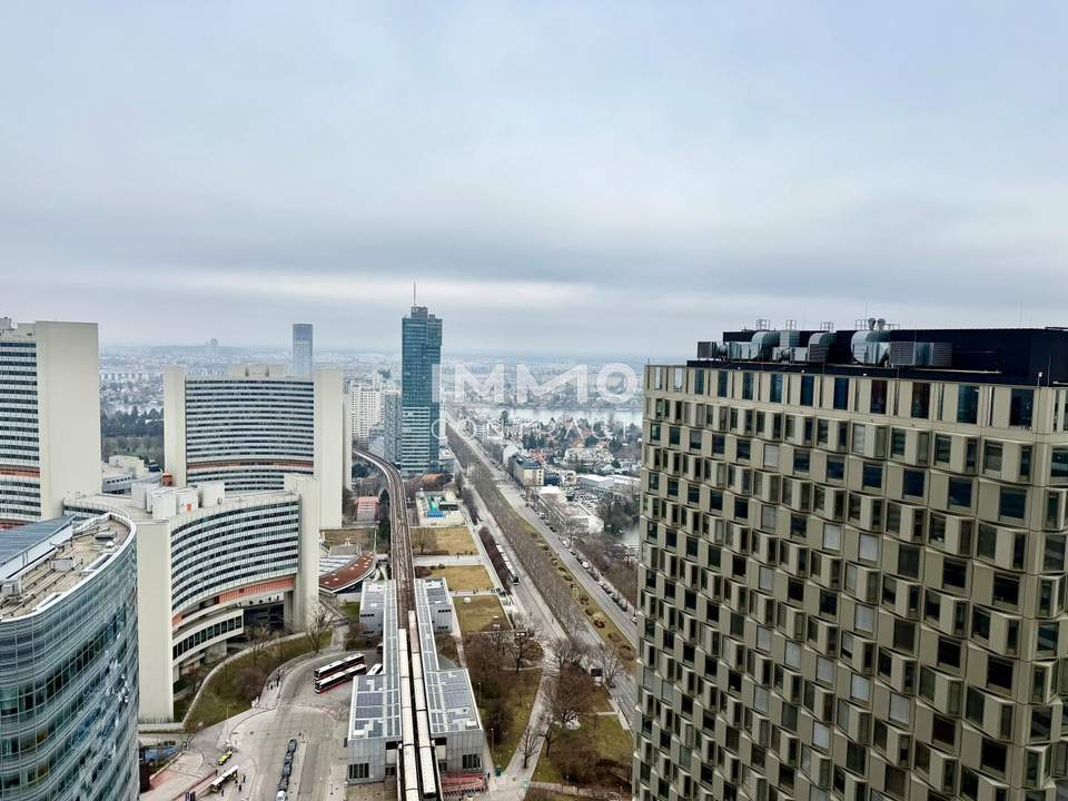 Global View Residence im DC2 Tower – 2 Zimmer mit Loggia &amp; Blick auf das Vienna International Center