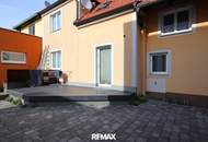 Wohnkomfort in Sackgassenlage: Doppelhaushälfte mit 2 Wohneinheiten, Garten, Terrasse &amp; Balkon